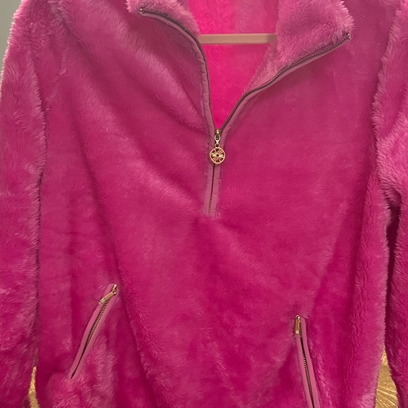 Lilly Pulitzer Hot Pink Fleece NWOT Small - Picture 1 of 5